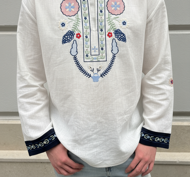 Чоловіча вишиванка "Барви душі" біла | Hrushenka